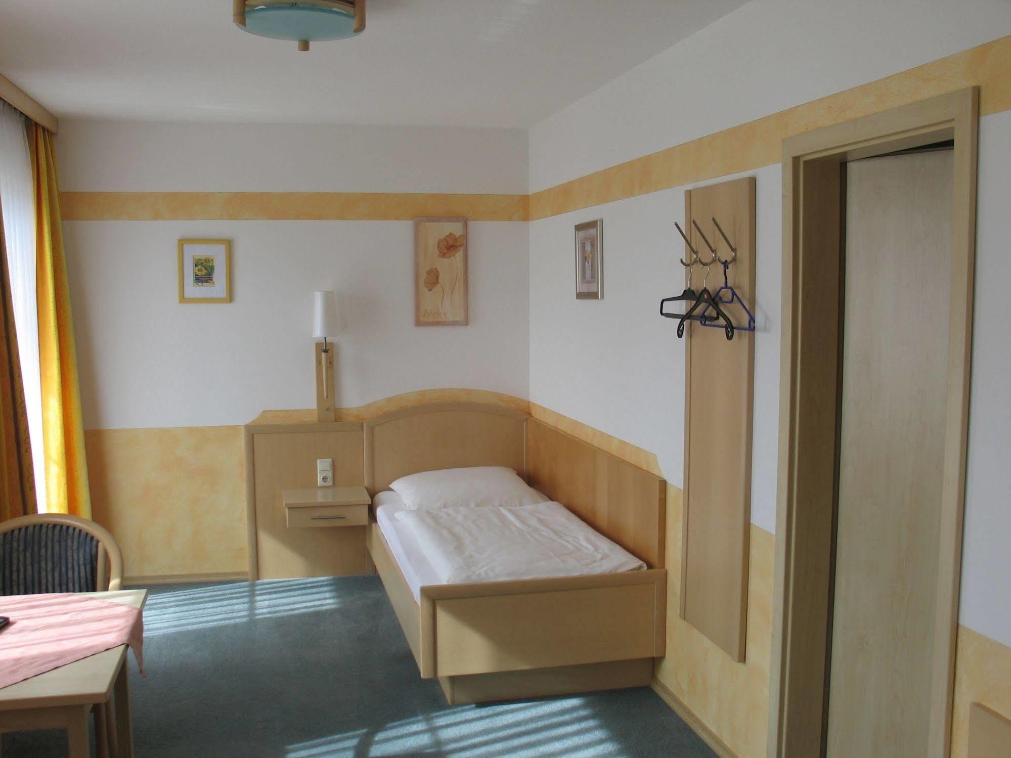 Hotel Garni Hopfengold Wolnzach Εξωτερικό φωτογραφία