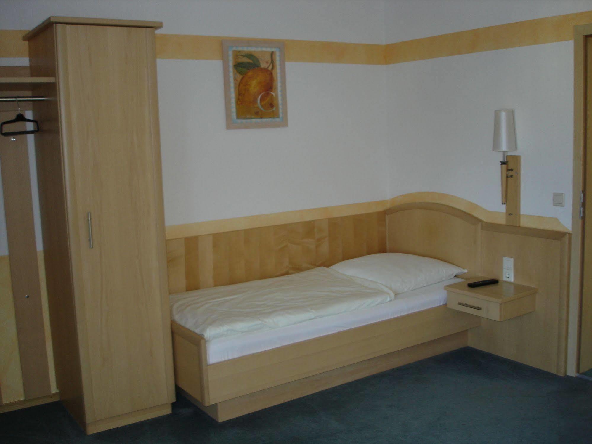 Hotel Garni Hopfengold Wolnzach Εξωτερικό φωτογραφία