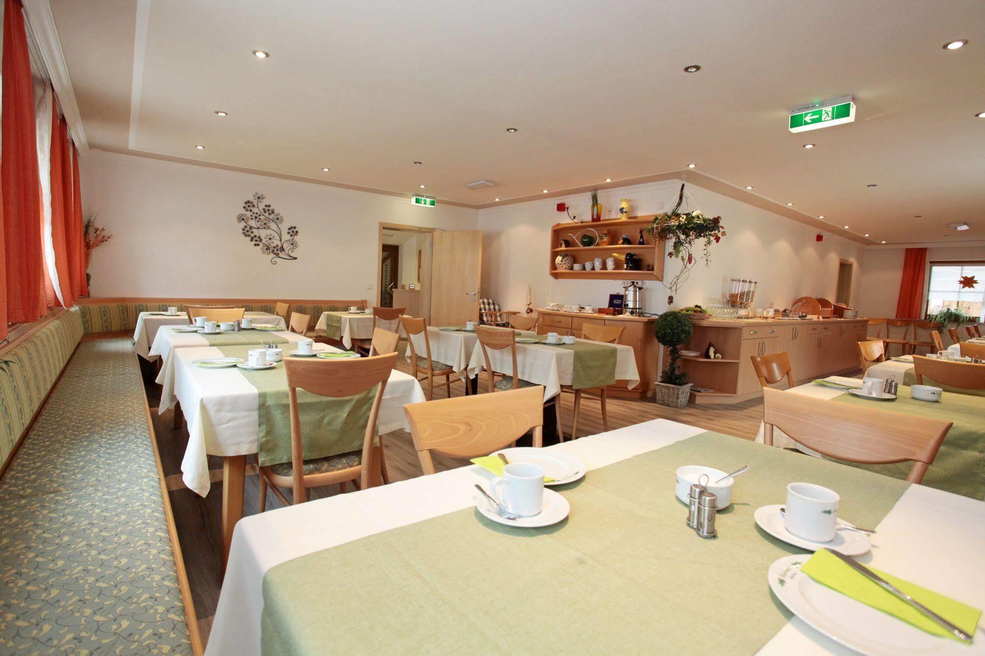 Hotel Garni Hopfengold Wolnzach Εξωτερικό φωτογραφία